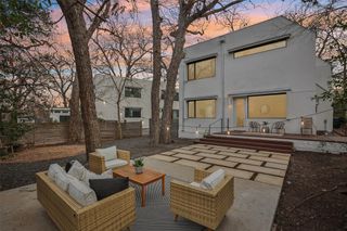 1114 Mariposa DR B, Austin, TX 78704