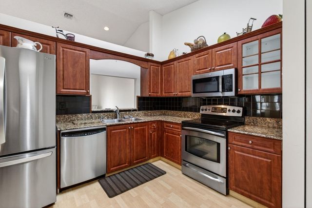 6083 Caladium Road, Delray Beach, FL 33484