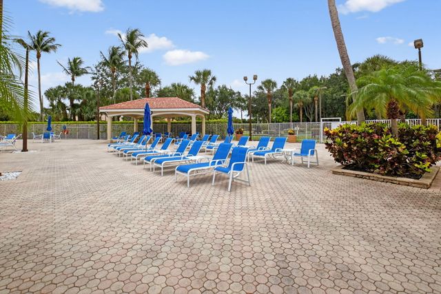 6083 Caladium Road, Delray Beach, FL 33484