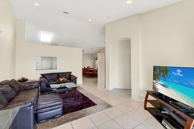 6083 Caladium Road, Delray Beach, FL 33484