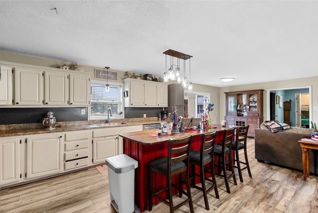 5380 Greenville Rd., Hopkinsville, KY 42240