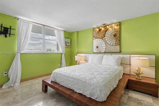 465 Ocean Dr 604, Miami Beach, FL 33139