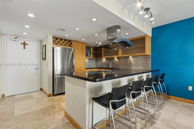 465 Ocean Dr 604, Miami Beach, FL 33139