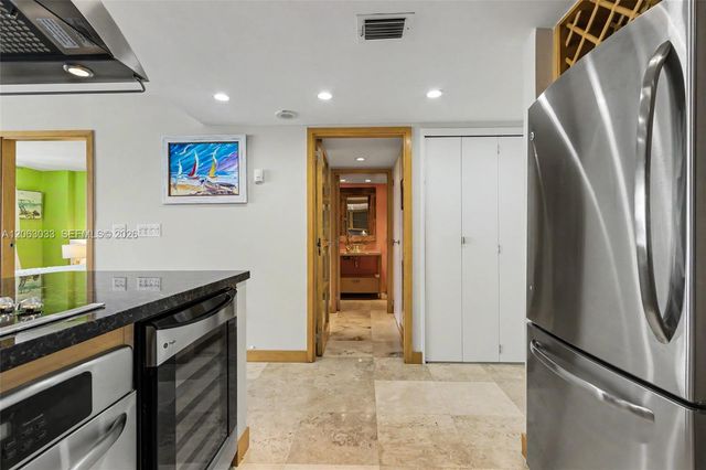 465 Ocean Dr 604, Miami Beach, FL 33139