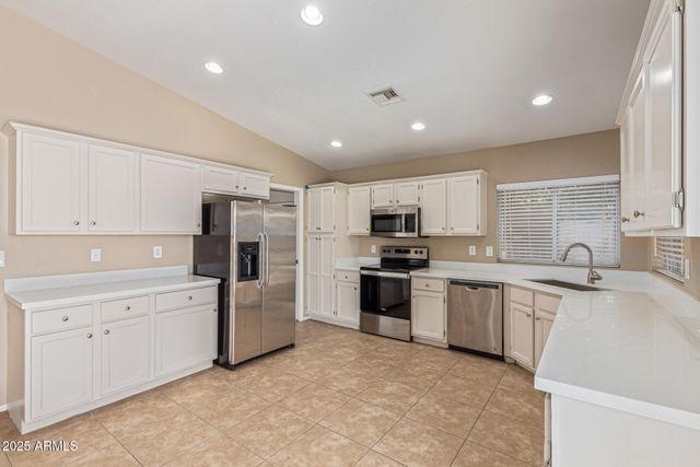 10820 N 57TH Drive, Glendale, AZ 85304