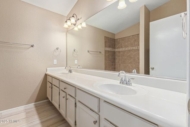 10820 N 57TH Drive, Glendale, AZ 85304