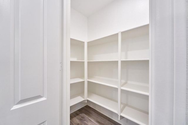 729 Daniel Freeman Circle, Inglewood, CA 90301