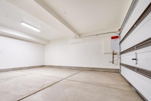 729 Daniel Freeman Circle, Inglewood, CA 90301