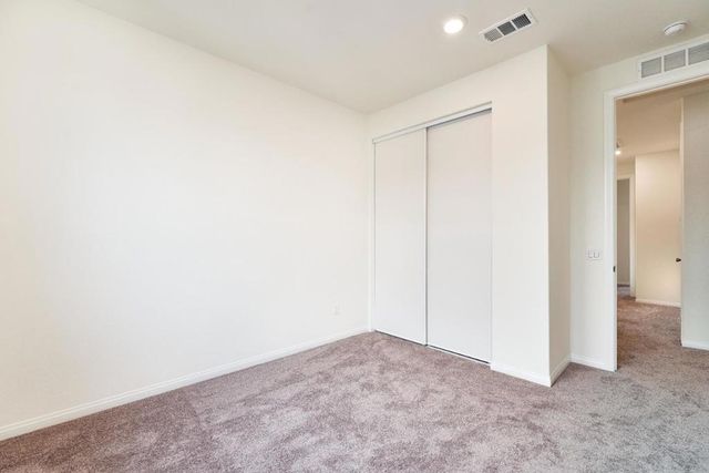 729 Daniel Freeman Circle, Inglewood, CA 90301