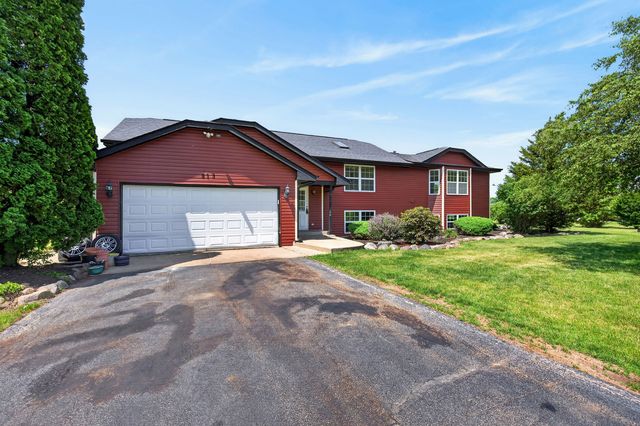 513 Pembroke Road SW, Poplar Grove, IL 61065