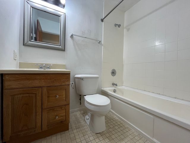 149 Mellbrook Road, Bolingbrook, IL 60440