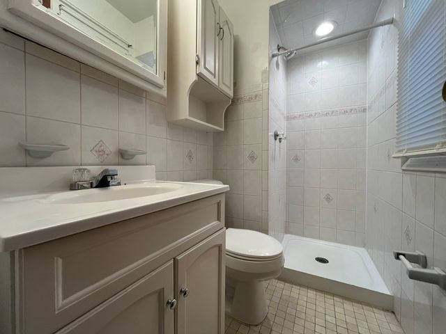 149 Mellbrook Road, Bolingbrook, IL 60440