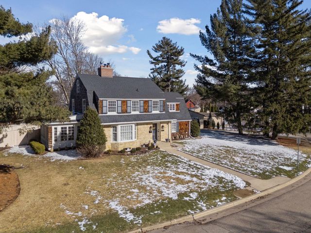 932 9th Avenue SW, Rochester, MN 55902