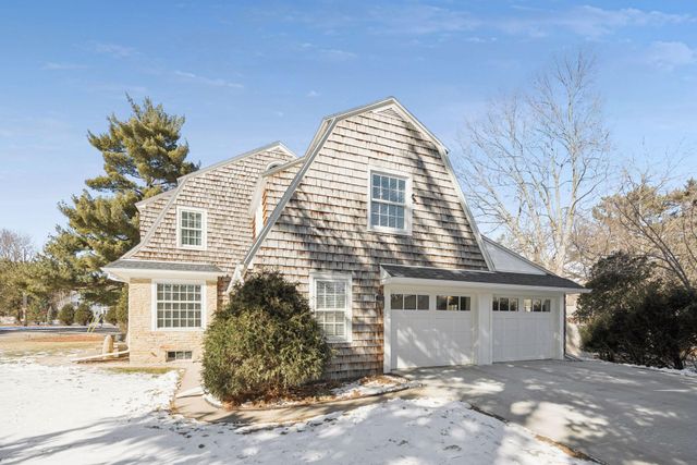 932 9th Avenue SW, Rochester, MN 55902