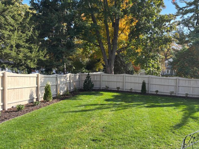 932 9th Avenue SW, Rochester, MN 55902