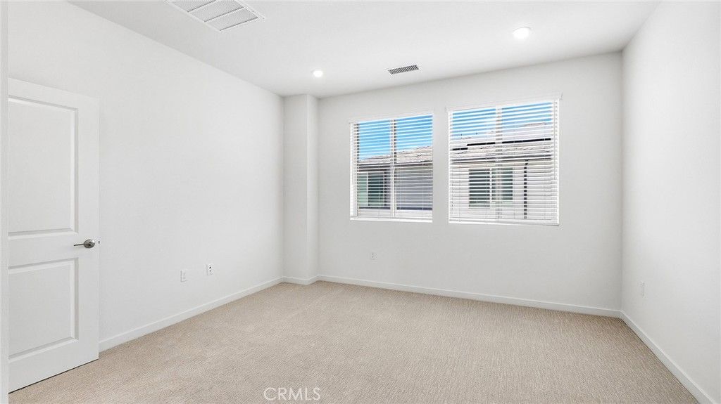 Image 15 of property listing at 1975 Avenida Del Sol, Placentia, CA 92870