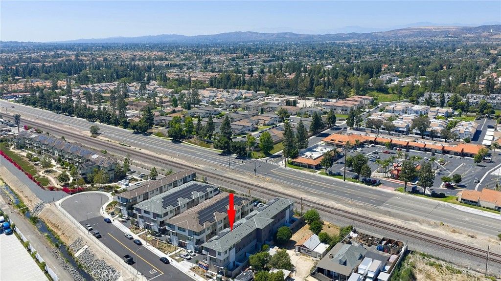 Image 22 of property listing at 1975 Avenida Del Sol, Placentia, CA 92870