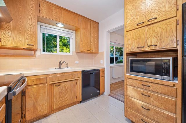1128 Locust Ave, Placerville, CA 95667