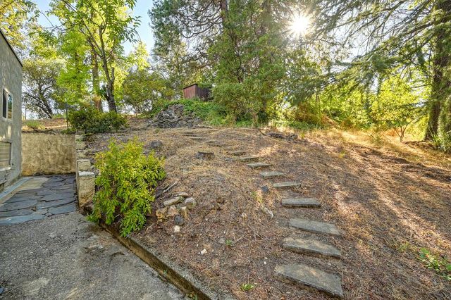 1128 Locust Ave, Placerville, CA 95667