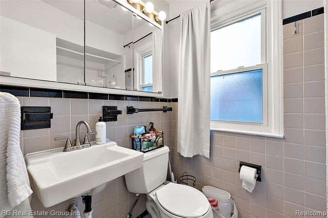 4307 Cooper Avenue, Royal Oak, MI 48073