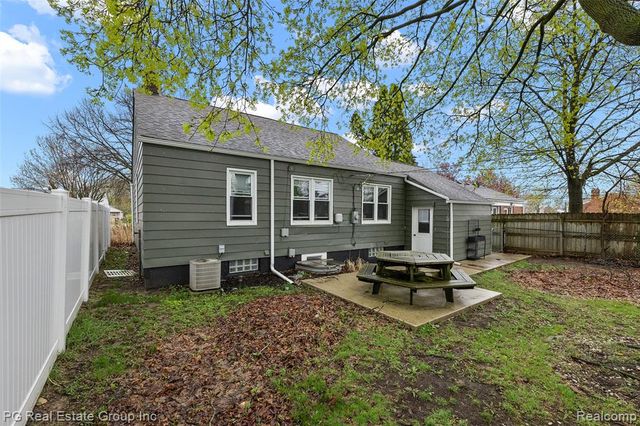 4307 Cooper Avenue, Royal Oak, MI 48073