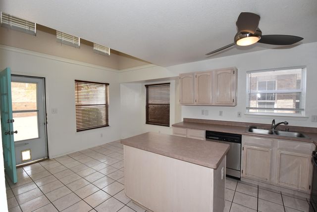 10893 Alfredo Vasquez Drive, El Paso, TX 79934