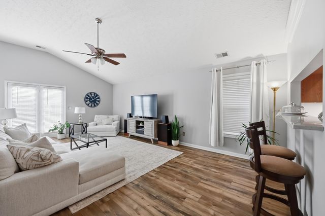 160 Old Woolen Mill Lane, Lexington, KY 40511