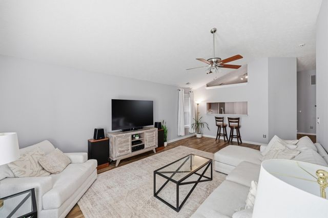 160 Old Woolen Mill Lane, Lexington, KY 40511