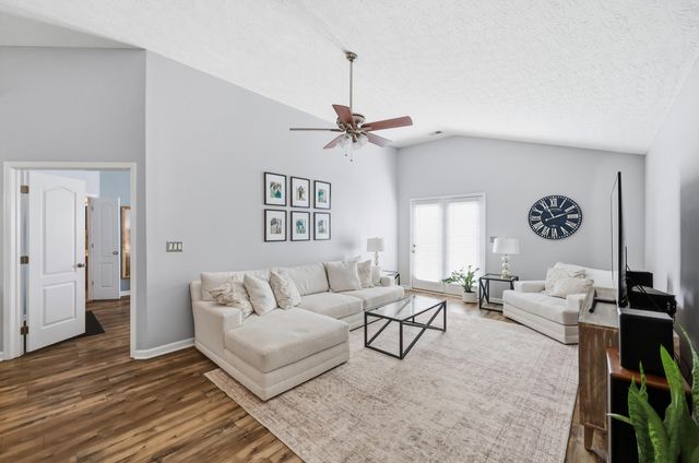 160 Old Woolen Mill Lane, Lexington, KY 40511