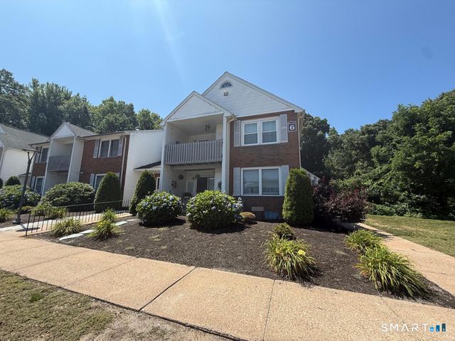 6 Concorde Way B4, Windsor Locks, CT 06096