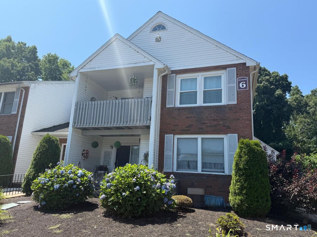 6 Concorde Way B4, Windsor Locks, CT 06096