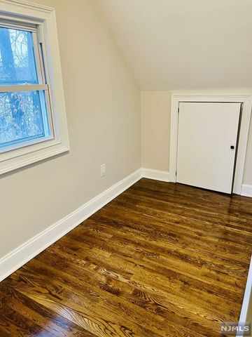 13 Falmouth Avenue, Elmwood Park, NJ 07407