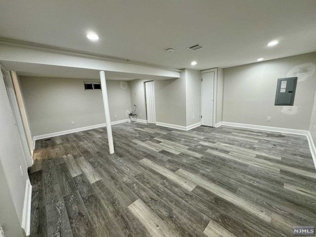 13 Falmouth Avenue, Elmwood Park, NJ 07407