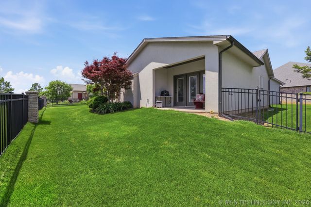 1101 W 84th Street, Tulsa, OK 74132