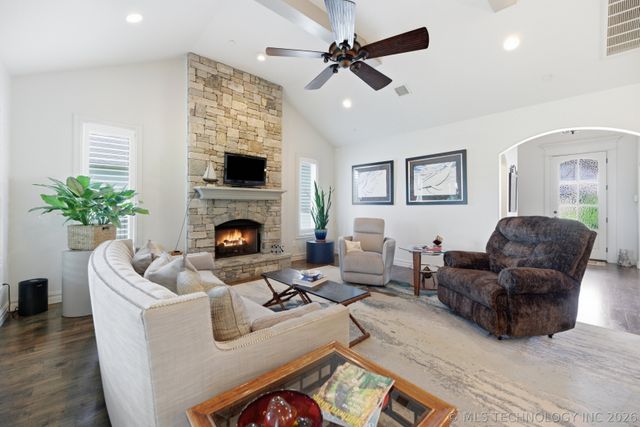 1101 W 84th Street, Tulsa, OK 74132