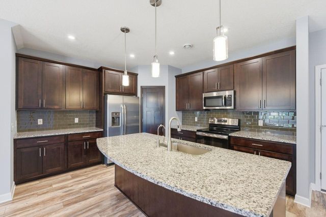 8896 Upper 9th Place N, Lake Elmo, MN 55042