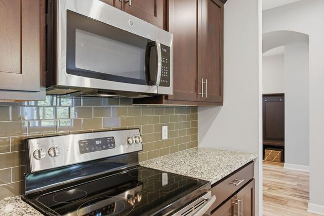 8896 Upper 9th Place N, Lake Elmo, MN 55042