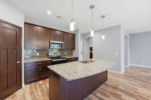 8896 Upper 9th Place N, Lake Elmo, MN 55042