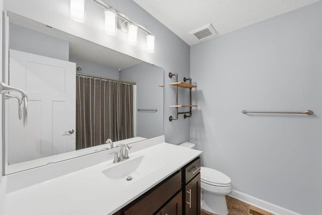 8896 Upper 9th Place N, Lake Elmo, MN 55042