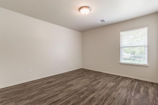 437 Chalk Hill Court, Edmond, OK 73003