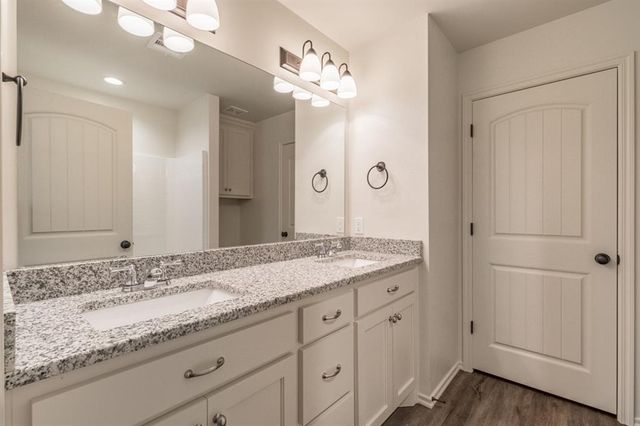 437 Chalk Hill Court, Edmond, OK 73003