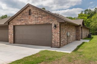 437 Chalk Hill Court, Edmond, OK 73003