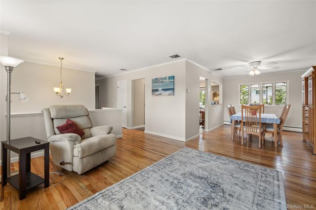 36 Fairway Drive, Old Bethpage, NY 11804