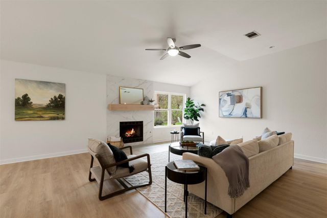 8104 Doe Meadow DR, Austin, TX 78749