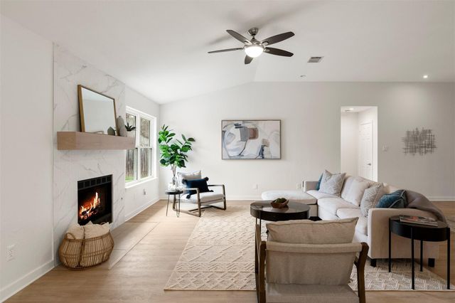 8104 Doe Meadow DR, Austin, TX 78749