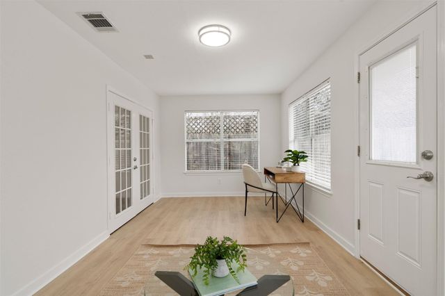 8104 Doe Meadow DR, Austin, TX 78749