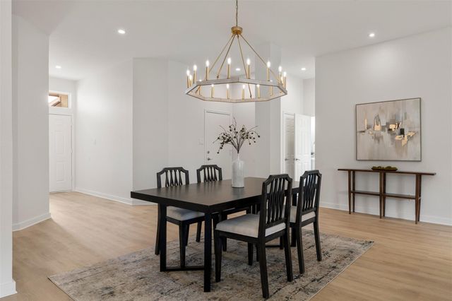 8104 Doe Meadow DR, Austin, TX 78749