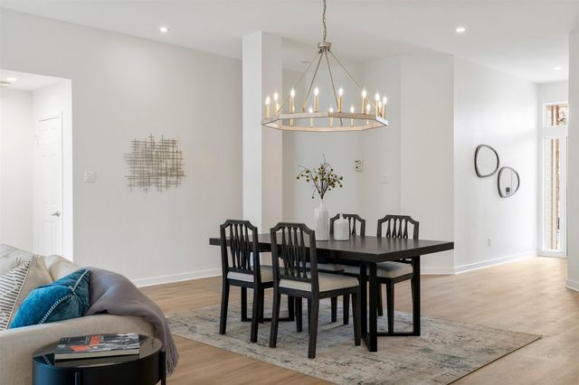 8104 Doe Meadow DR, Austin, TX 78749