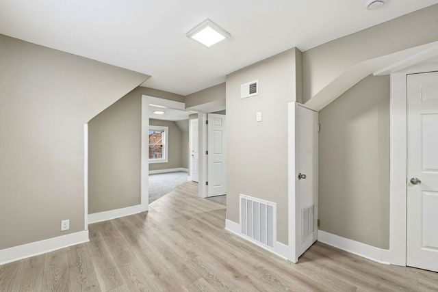 1217 N Harding Avenue 2, Chicago, IL 60651