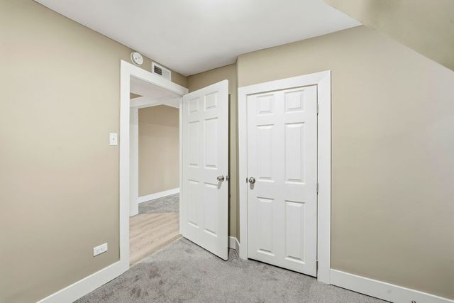 1217 N Harding Avenue 2, Chicago, IL 60651